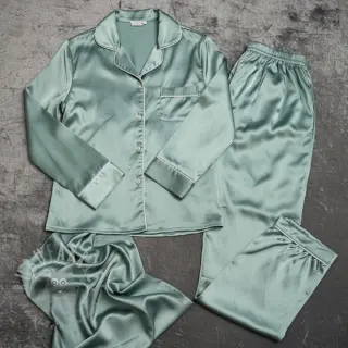 Saten SOIVÉ mint