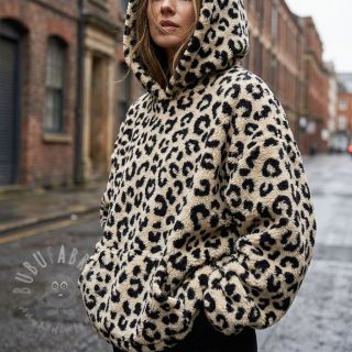 Tkanina za kapute TEDDY JACQUARD Animal skin black