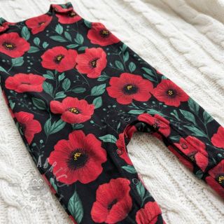 Pamuk Poppy black digital print