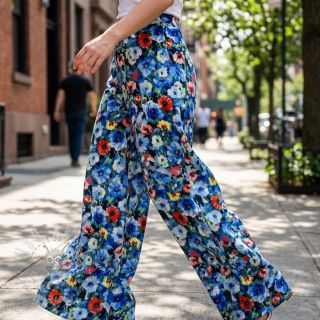 Viskoza RADIANCE Flower design A digital print