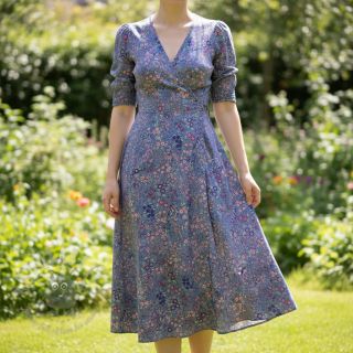 Viskoza ECOVERO Flowers Galia purple