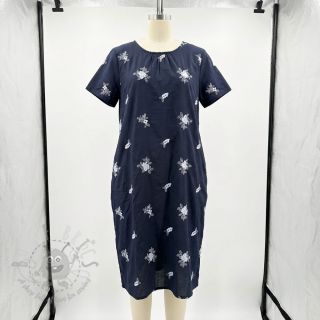 Pamuk VOILE EMBROIDERY Flowers navy