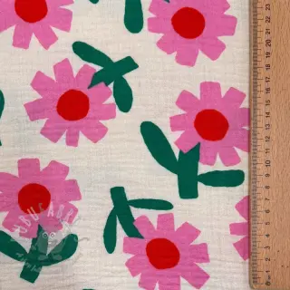 Tetra Tkanina/Muslin Flowers natural/pink by JENNIFER BOURON ORGANIC