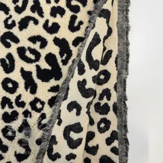 Tkanina za kapute TEDDY JACQUARD Animal skin black