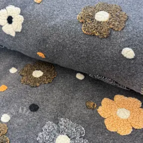Tkanina za kapute LUXE with 3D Flowers grey