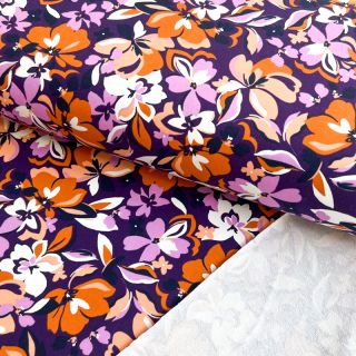 Tkanina trenirka Bright flowers design purple ochre