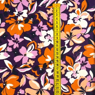 Tkanina trenirka Bright flowers design purple ochre