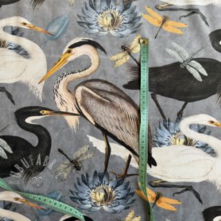 Dekorativna tkanina VELVET Heron bird steel grey