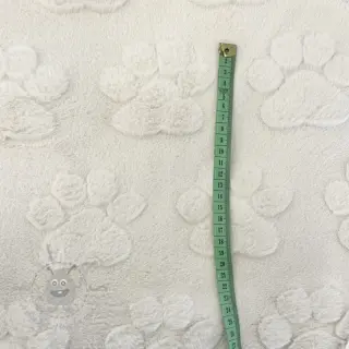 Flis Paw prints ecru