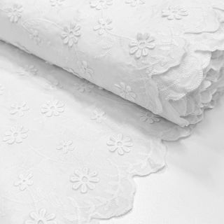 Pamučna tkanina EMBROIDERY Catchy daisy white