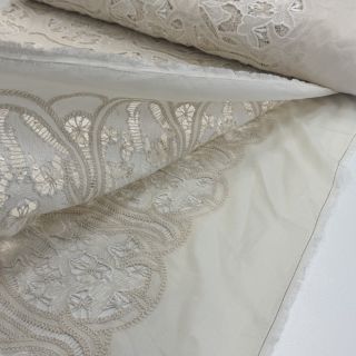Bavlnená látka EMBROIDERY Blanchette design A