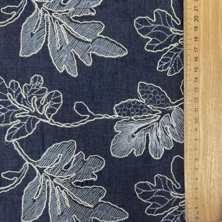 Bavlnená látka JEANS EMBROIDERY Lisa design B