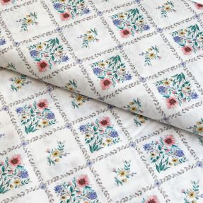 Pamuk Flowers Tara off white design A digital print