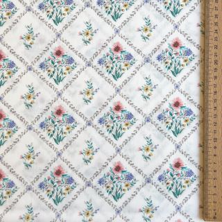Pamučna tkanina Flowers Tara off white design A digital print