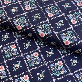Pamučna tkanina Flowers Tara navy design A digital print