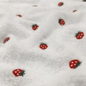 Tkanina za kapute TEDDY EMBROIDERY Strawberries off white
